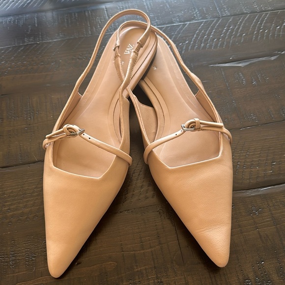 Zara Beige Pointed Flats - Picture 2 of 16